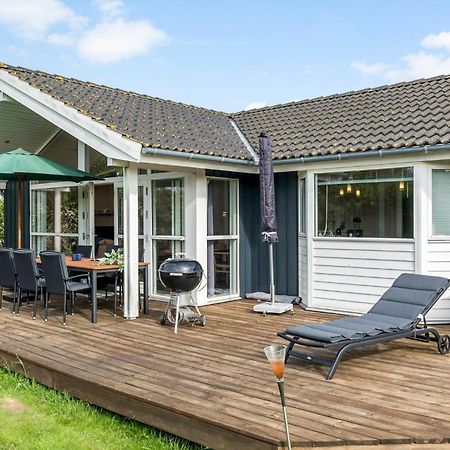 Cozy Home In Gedser With Wifi Buitenkant foto