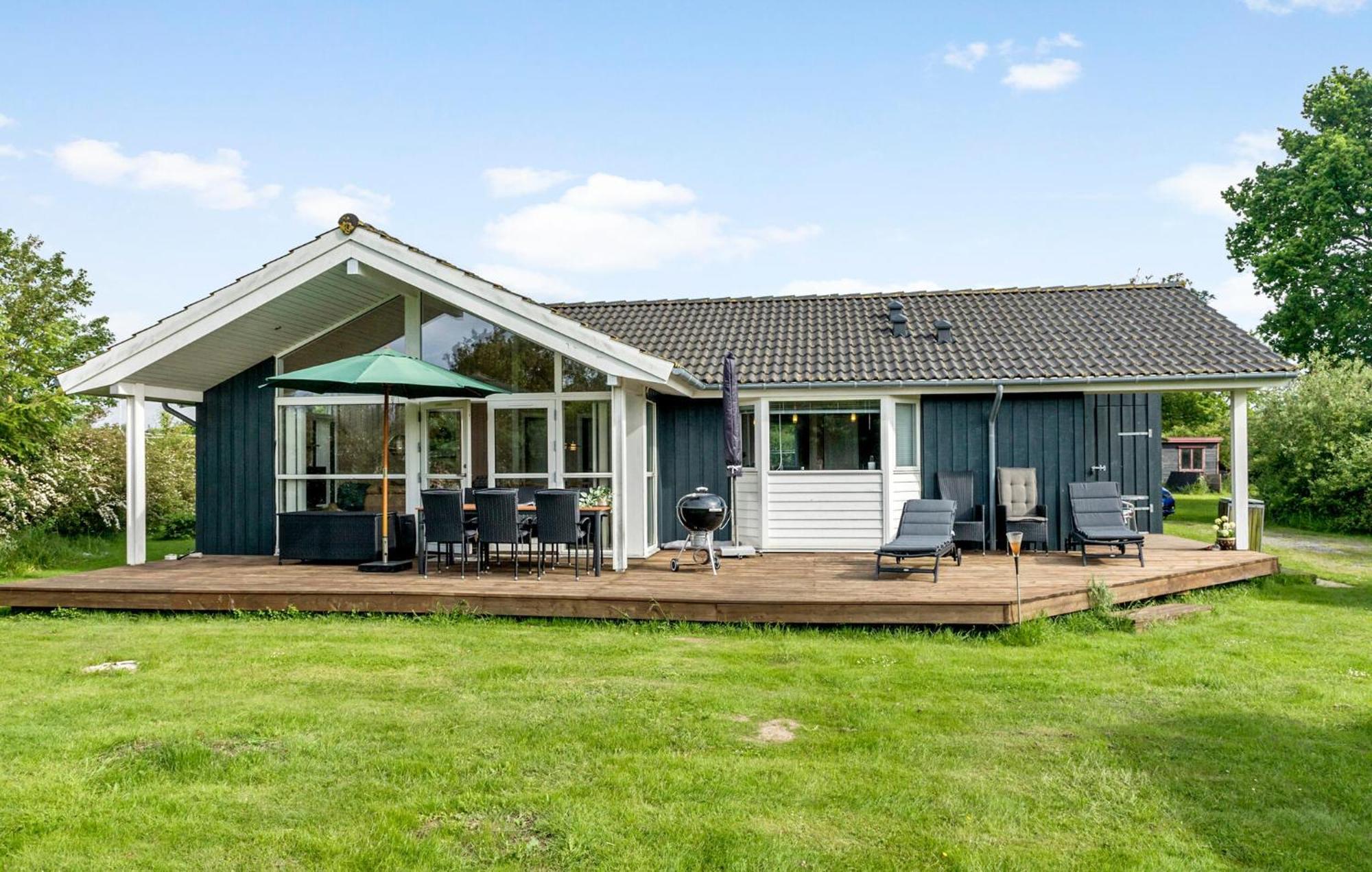 Cozy Home In Gedser With Wifi Buitenkant foto